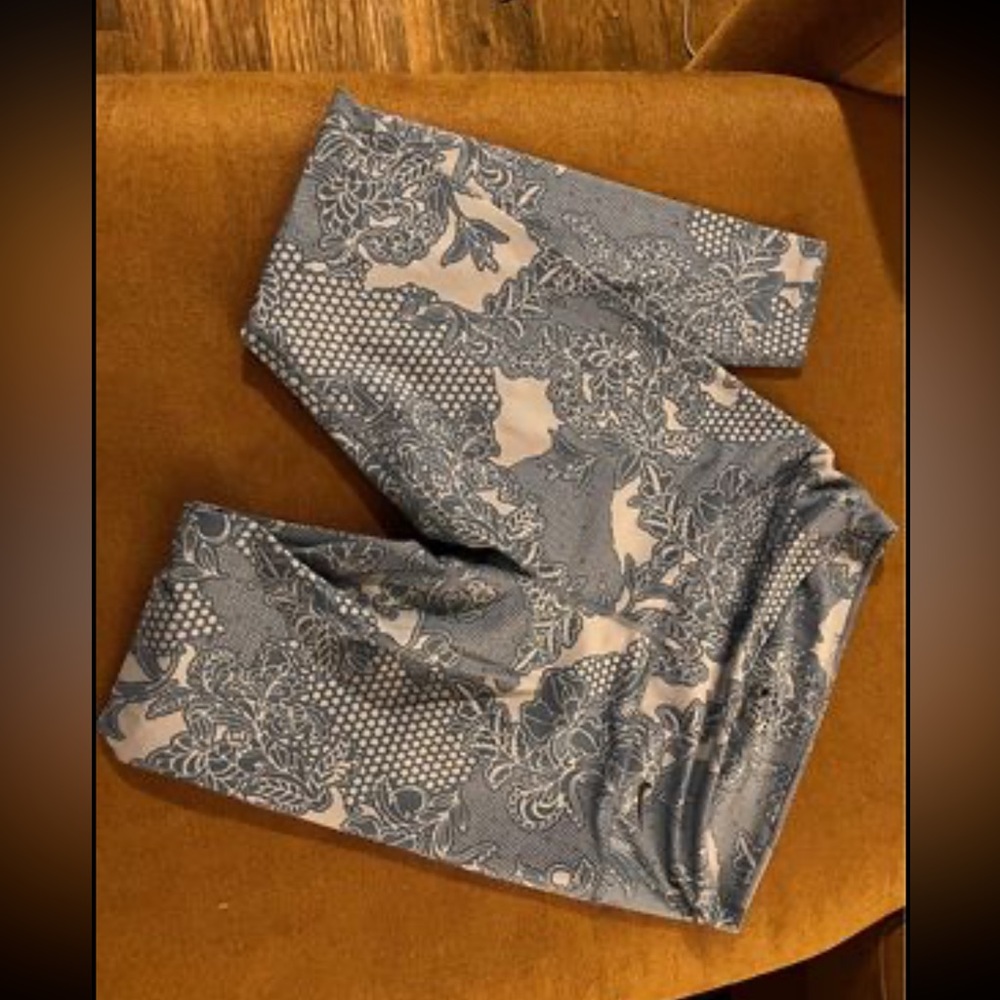 Nike leggings (2 pair bundle) $20 each or $35 for both